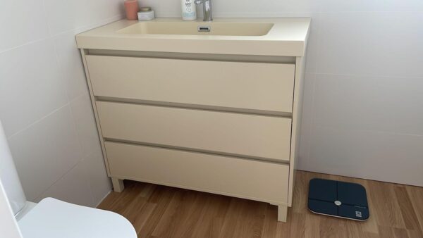 Mueble de baño CARMEN 3 cajones 80 cm Verde Ral 6000 patas negro - Toallero lateral negro - Lavabo resina blanco mate - Valvula click clack blanco mate -Mueble de baño CARMEN 3 cajones 80 cm Rosa Ral 3015 mas claro  patas negro - Toallero lateral negro - Lavabo resina blanco mate - Valvula click clack negro