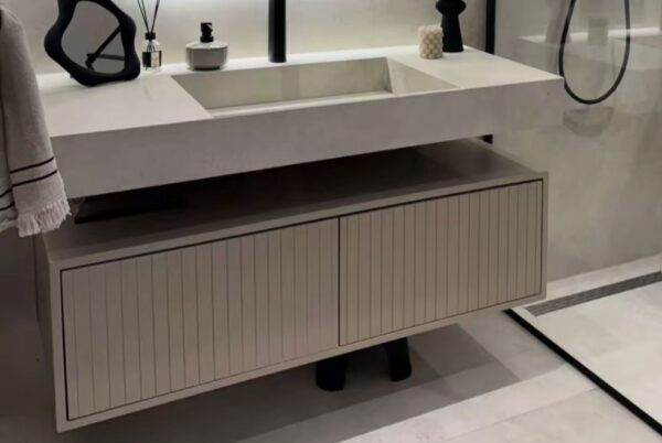 Encimera SOLID SURFACE Cute 1 seno 120 cm con agujero griferia BLANCO  - Mueble suspendido 2 cajones TOSCANA squadratto  120 cm  BLANCO con tapa