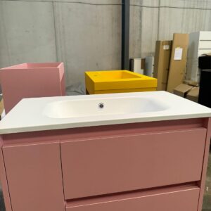 Mueble de baño CARMEN suspendido 2 cajones / 1 puerta 80 cm BLANCO -  Lavabo solid surface 80 cm Mueble de baño CARMEN suspendido 2 cajones / 1 puerta 80 cm Mueble de baño CARMEN suspendido 2 cajones / 1 puerta 80 cm ROSA CLARO Ral 3015 – Lavabo porcelona 80 cm