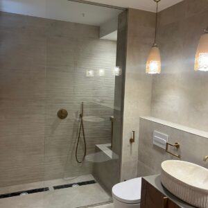 Mampara de ducha a techo 205 cm x100  cm vidrio 8 mm perfil acero inox